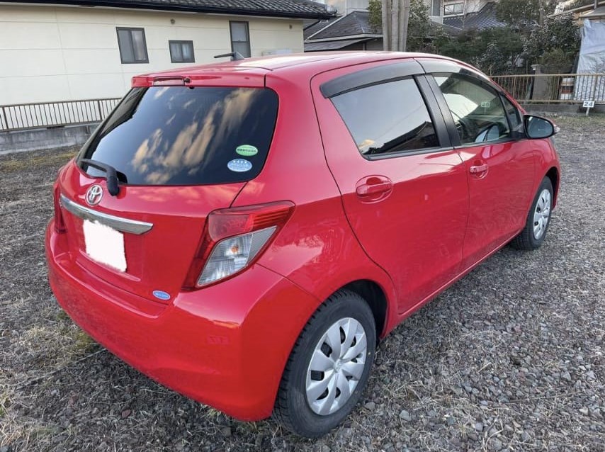 2014 TOYOTA VITZ F